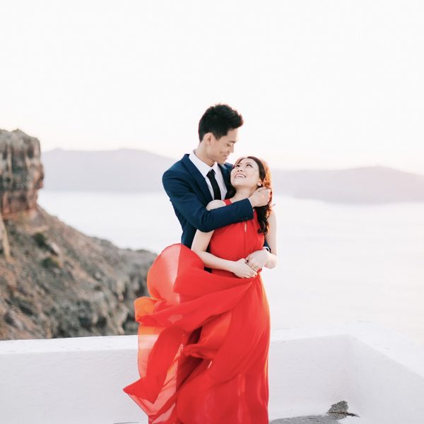 sunset elopement in Santorini