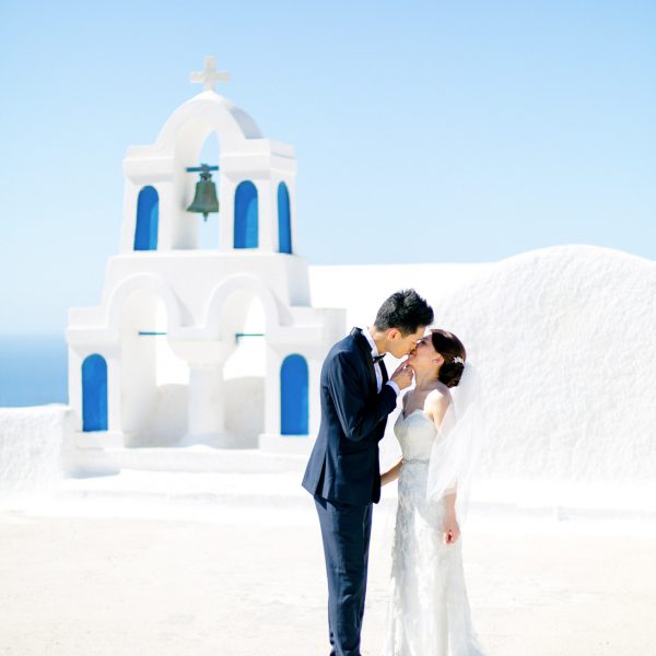 wedding day in Oia, Santorini, Greece