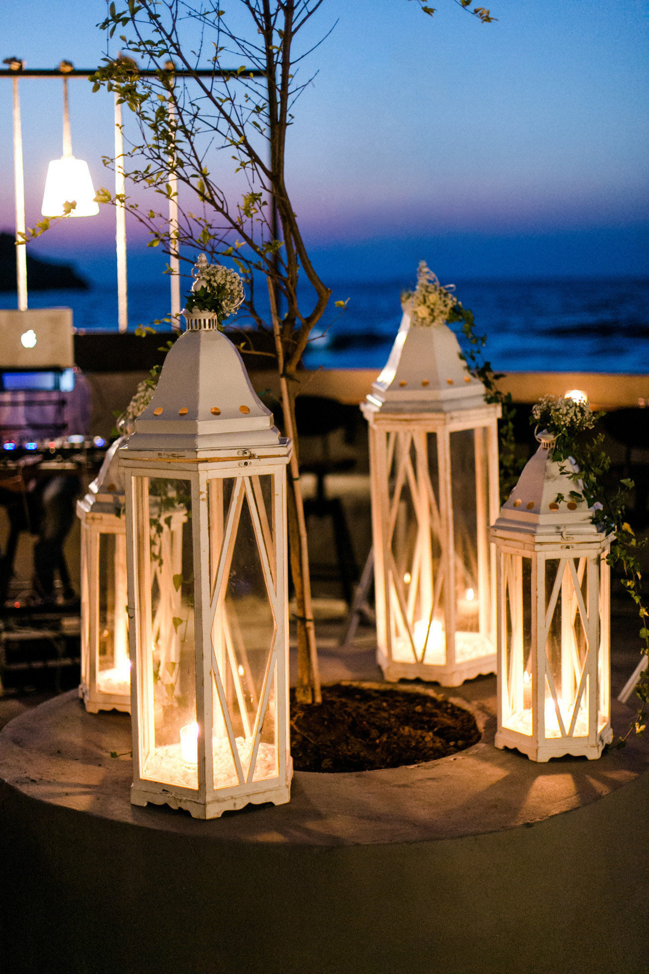 Elegant vintage destination wedding decorations in Rethymno, Crete, Greece.