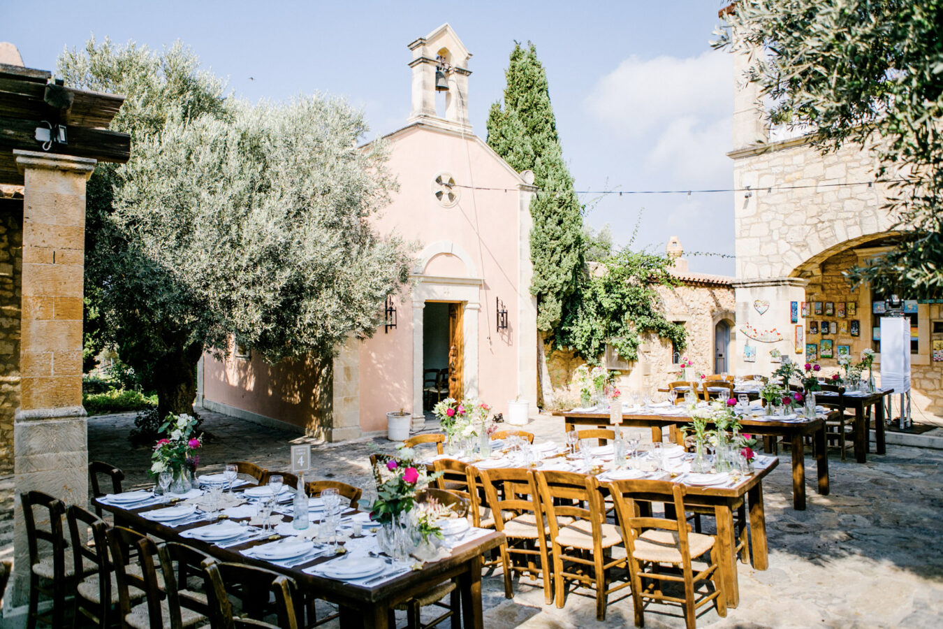 Stunning destination wedding decoration and flowers in Agreco farm, Crete.