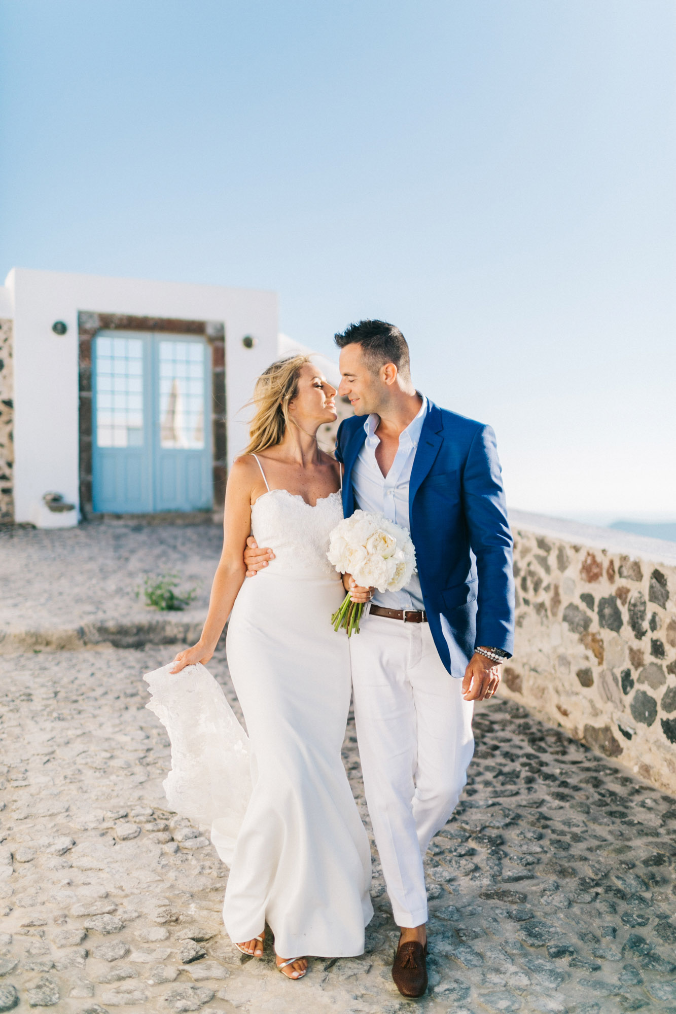 Wedding couple in Santorini, Greece.