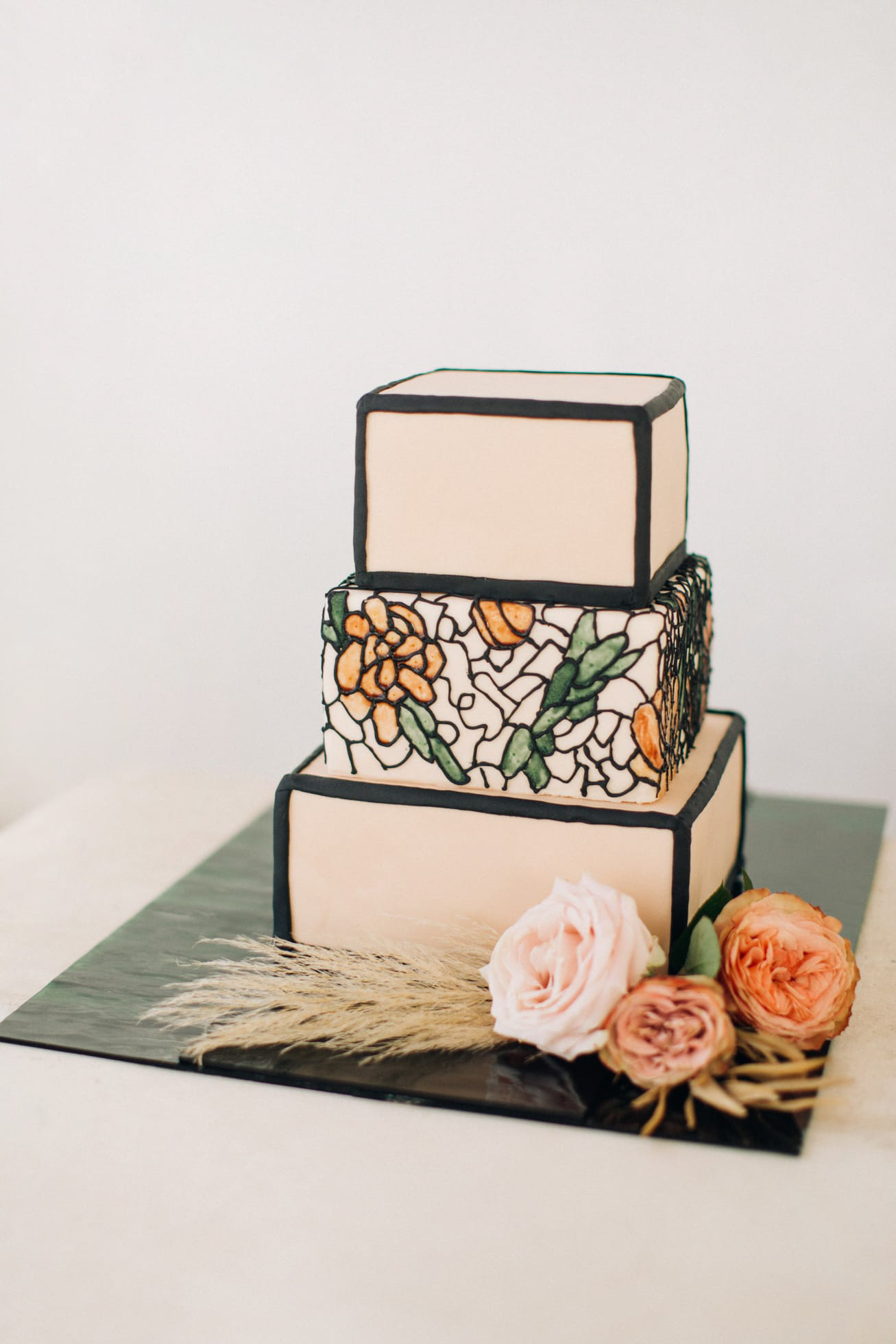 A novelty Art Nouveau wedding cake inspiration in Santorini.