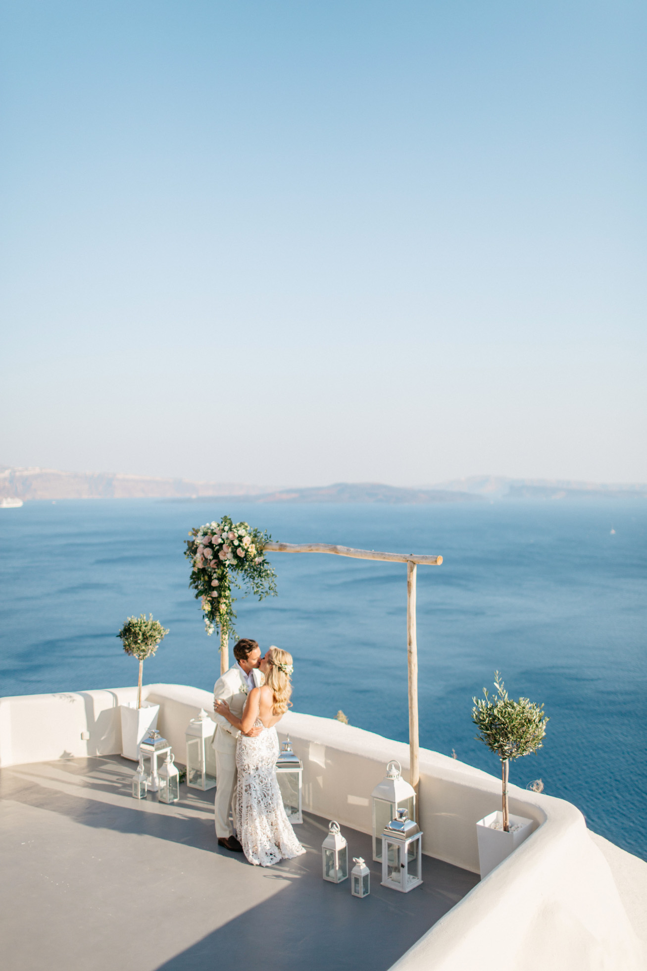 Beautiful wedding ceremony in Canaves Suites Oia Santorini.
